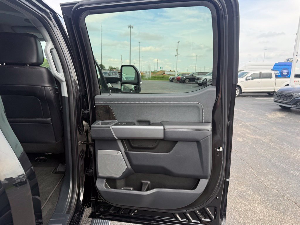 Certified 2025 Ford F350 Lariat w/ Lariat Ultimate Package AWD/4WD image 63