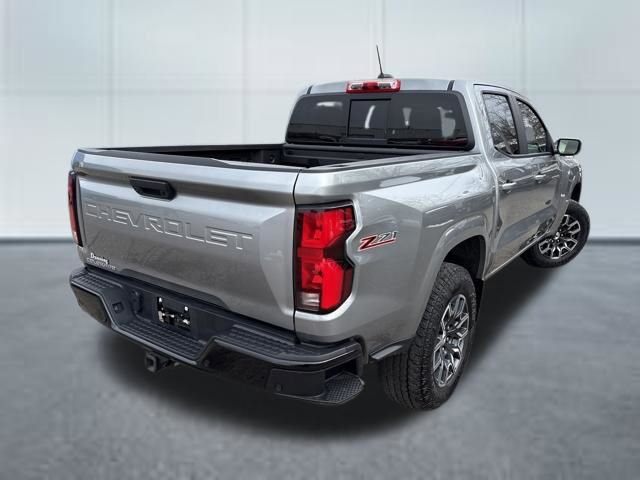 Used 2024 Chevrolet Colorado Z71 w/ Z71 Convenience Package 2 image 5