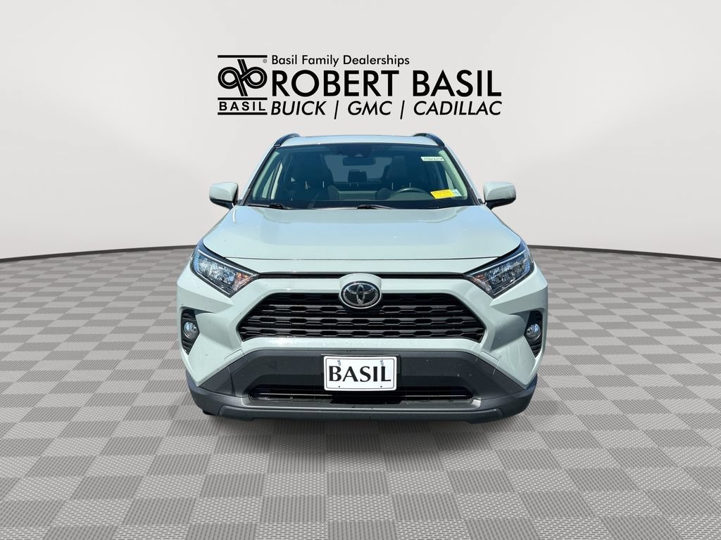 Used 2020 Toyota RAV4 XLE w/ Convenience Package AWD/4WD image 3