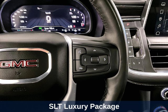 Used 2023 GMC Yukon XL SLT w/ SLT Luxury Package AWD/4WD image 16