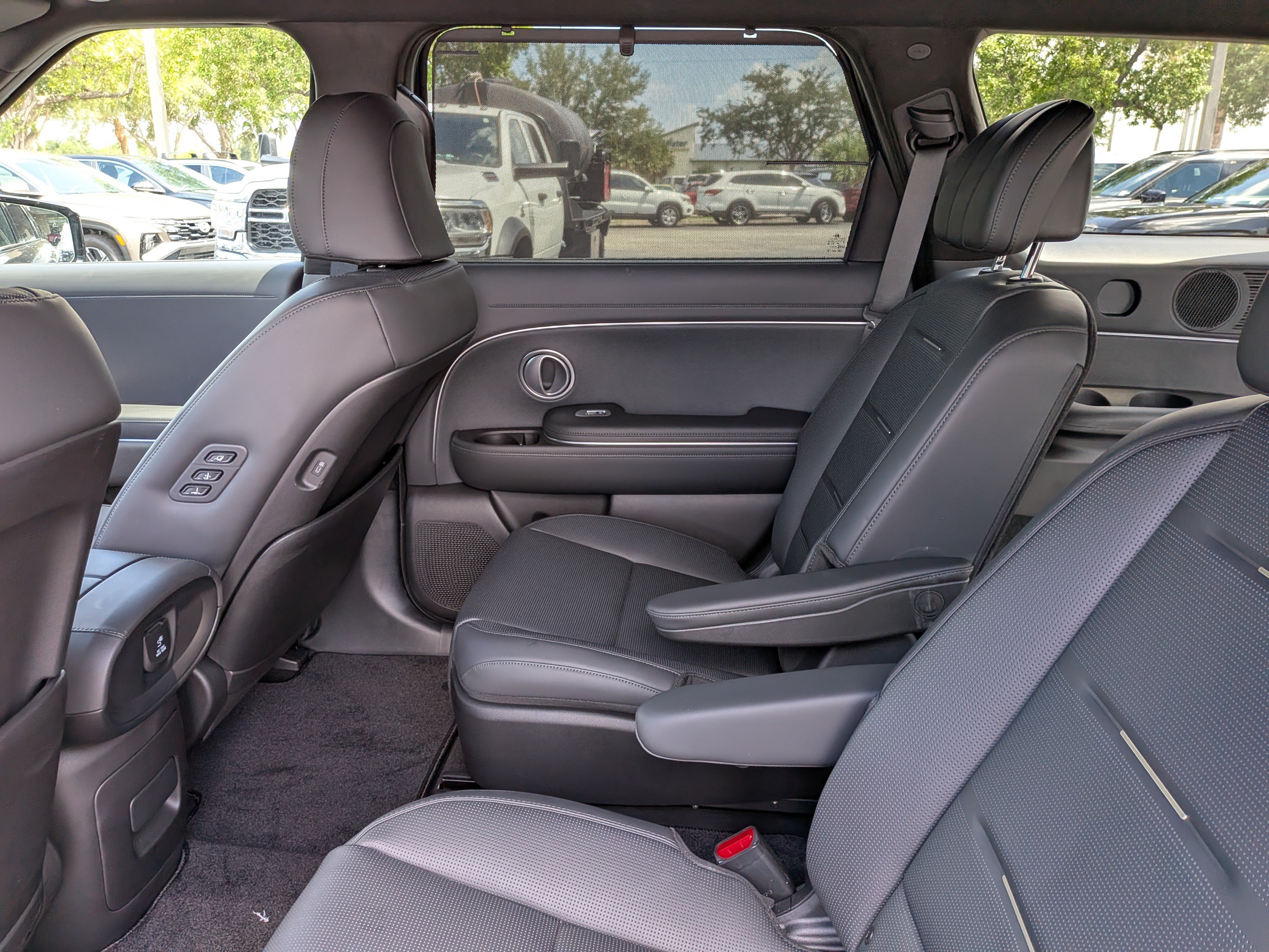 New 2026 Hyundai Palisade Calligraphy FWD image 15
