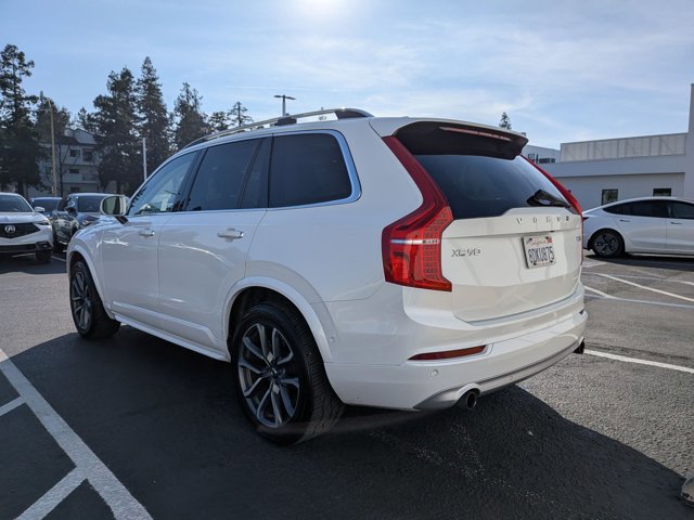 Used 2018 Volvo XC90 T5 Momentum w/ Convenience Package image 8