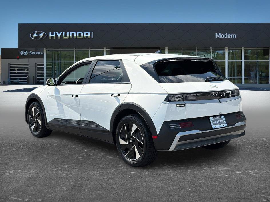 Certified 2025 Hyundai Ioniq 5 SE RWD image 5