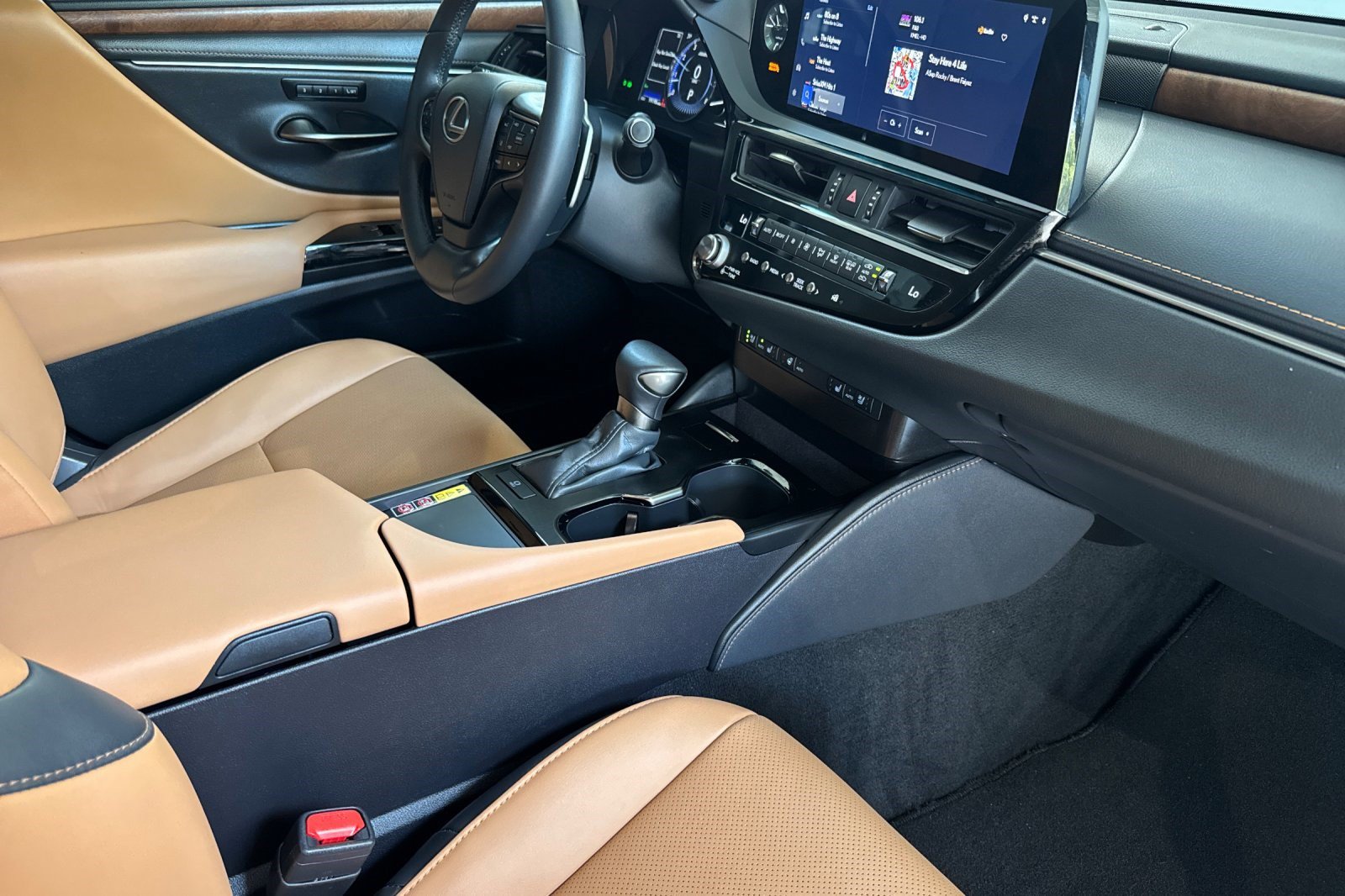 Certified 2025 Lexus ES 350 w/ Premium Package FWD image 19