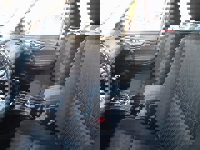 Used 2018 Nissan Rogue SV w/ Premium Package image 9