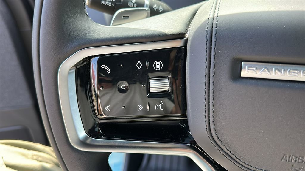 New 2026 Land Rover Range Rover Sport SE image 12
