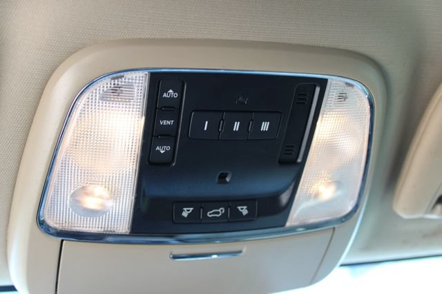 Used 2020 Jeep Grand Cherokee Limited RWD image 37