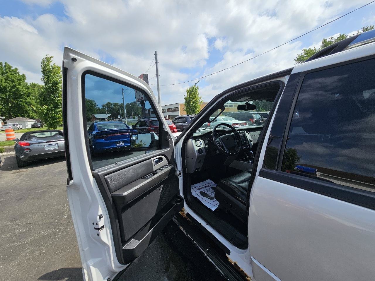 Used 2013 Ford Expedition Limited AWD/4WD image 18