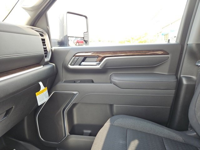 New 2026 GMC Sierra 2500 SLE w/ Preferred Package image 33
