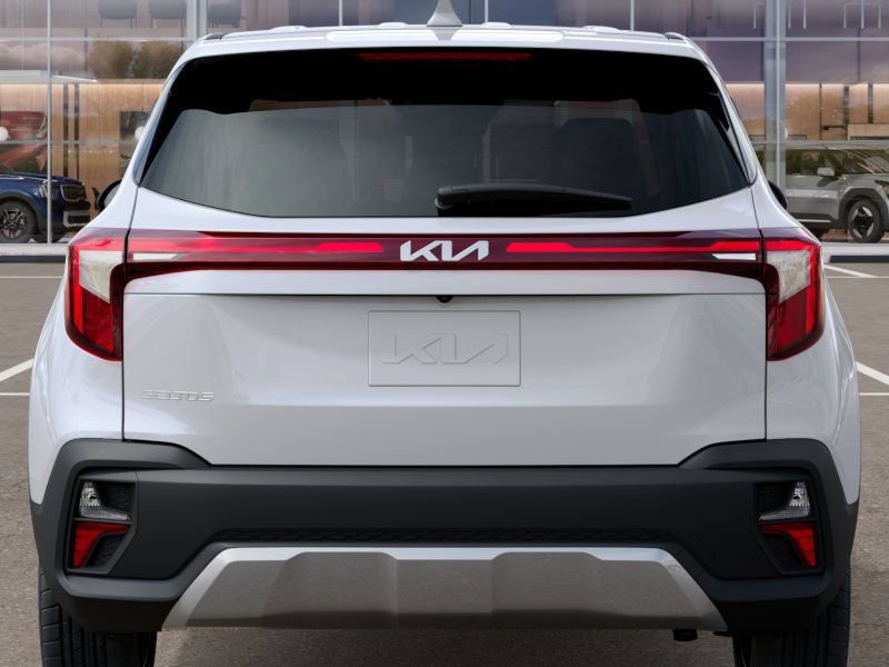 New 2026 Kia Seltos LX FWD image 13