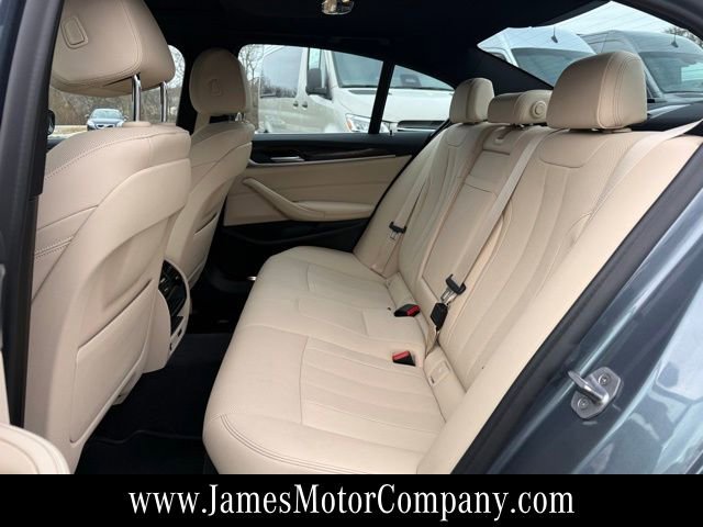Used 2021 BMW 530i xDrive image 17