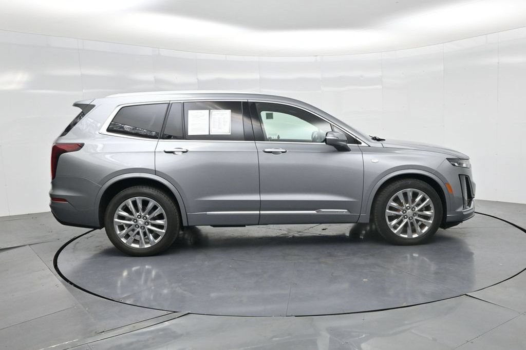Used 2023 Cadillac XT6 Premium Luxury FWD image 30