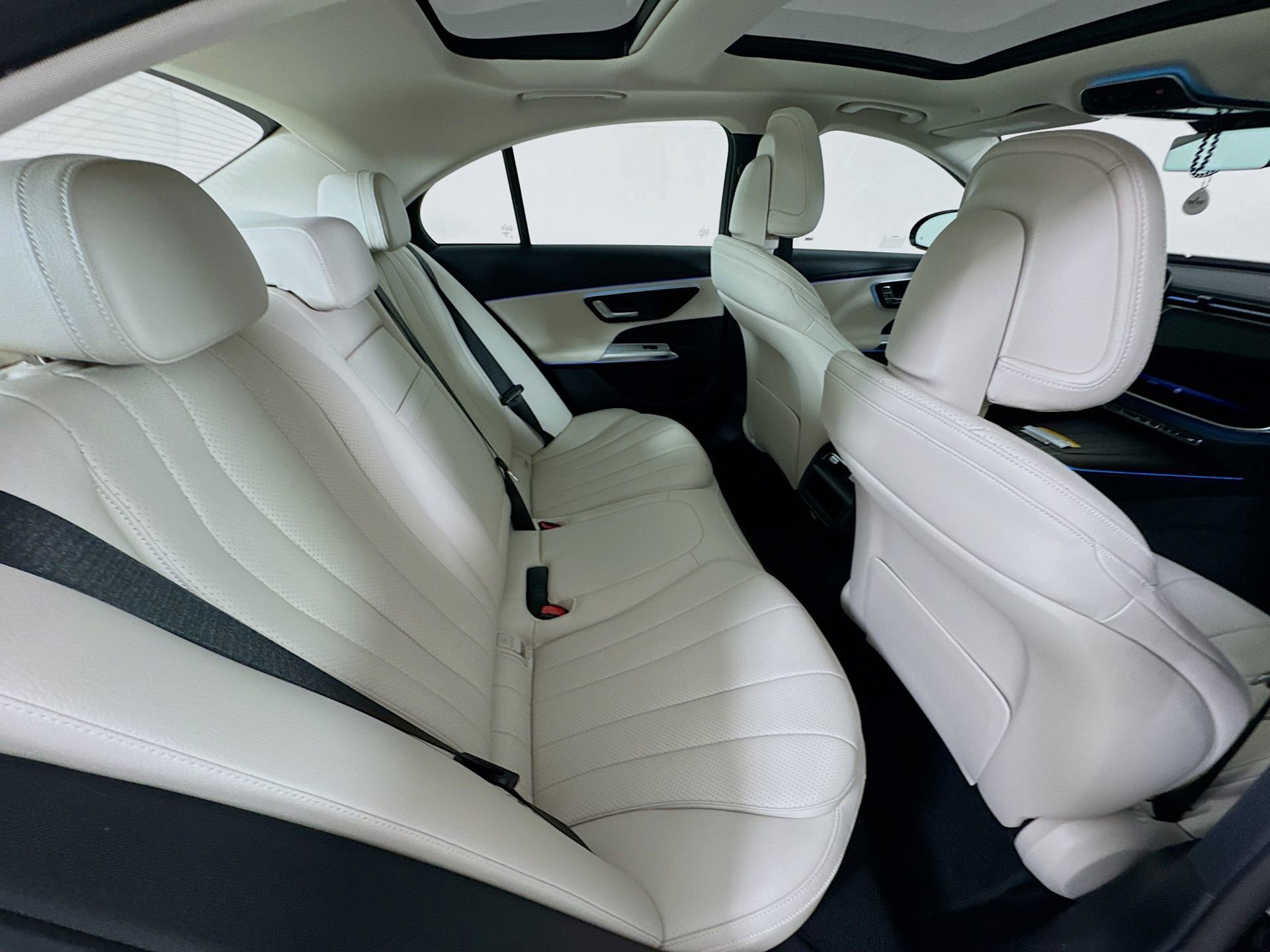 New 2026 Mercedes-Benz E 350 Sedan image 30