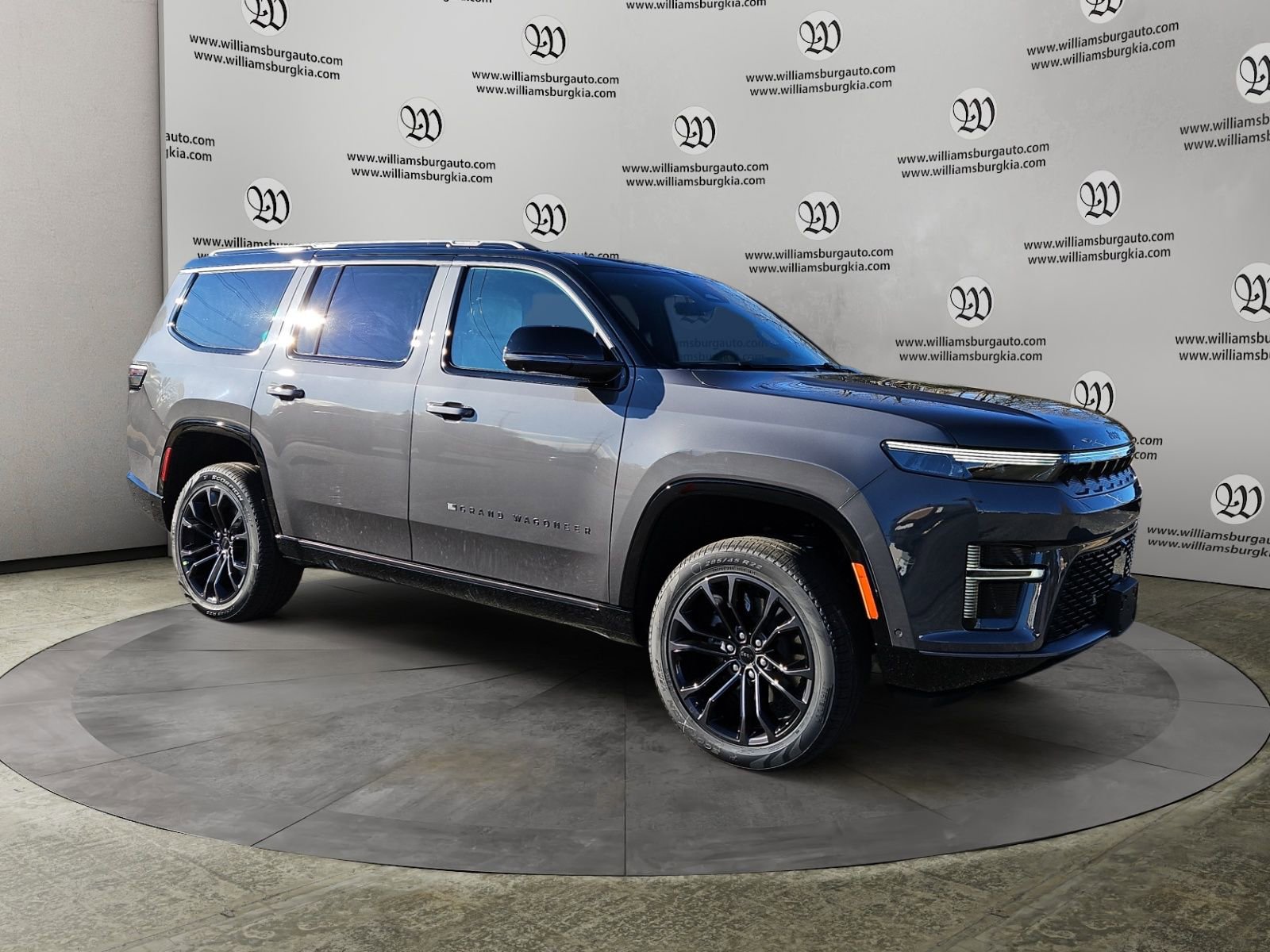 New 2026 Jeep Grand Wagoneer Summit image 7