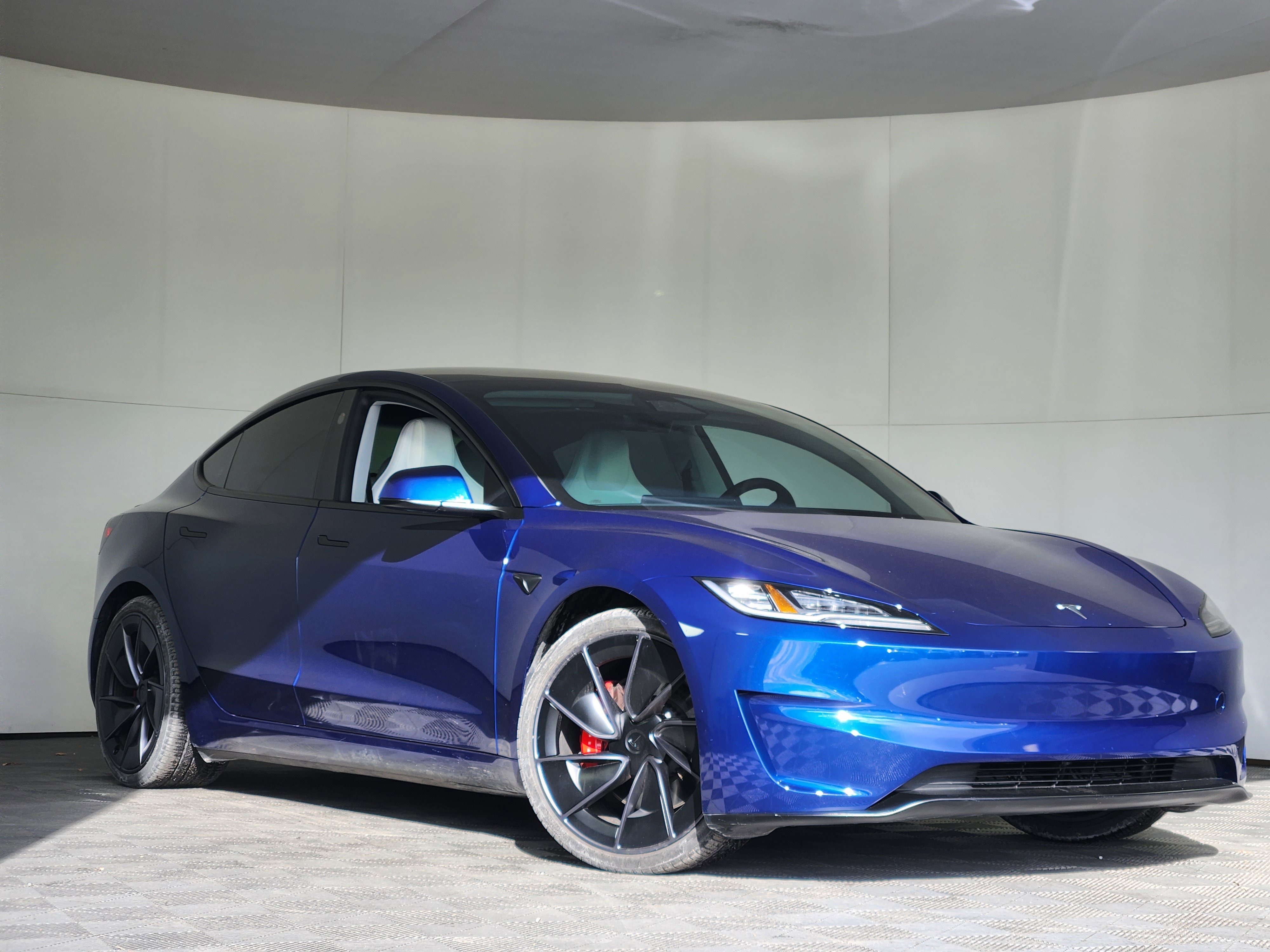 Used 2025 Tesla Model 3 Performance image 1