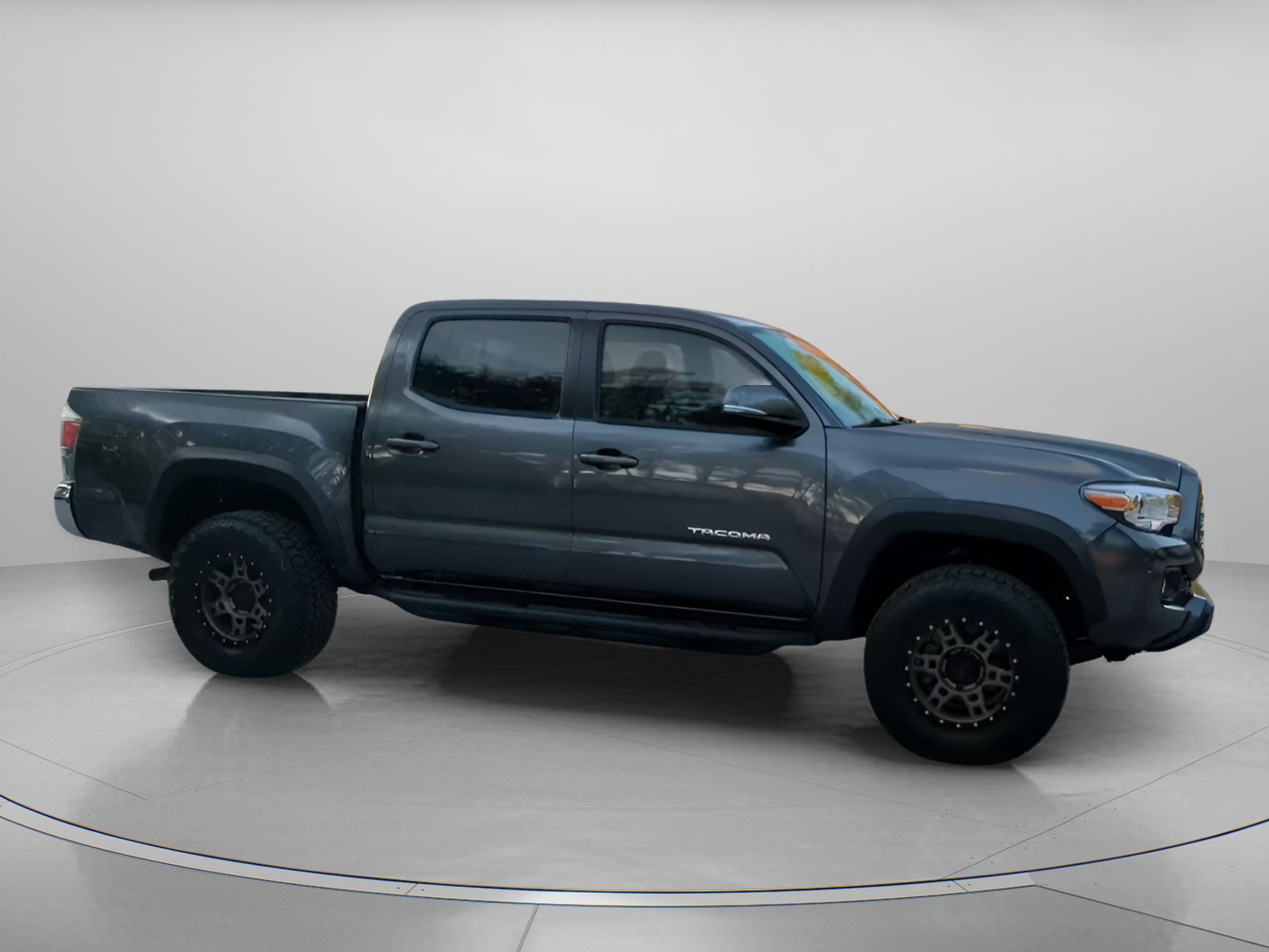 Used 2021 Toyota Tacoma TRD Off-Road AWD/4WD image 33