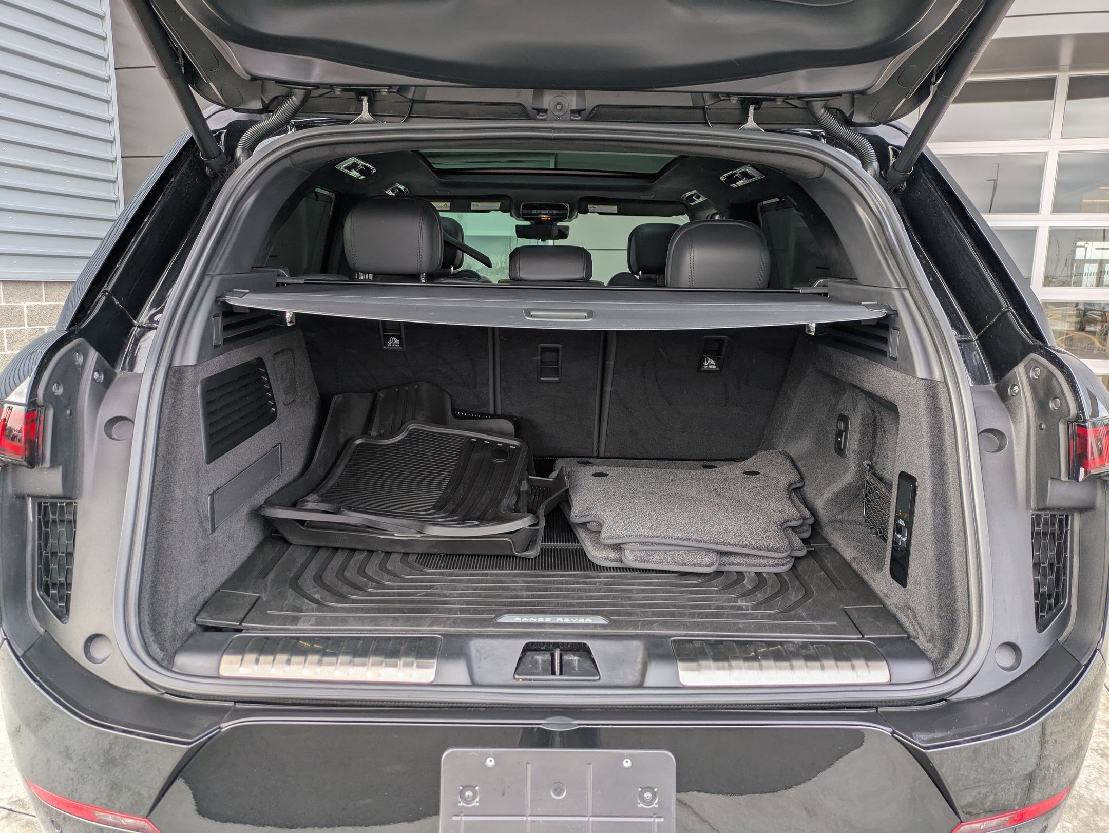 Used 2025 Land Rover Range Rover Sport Autobiography image 28