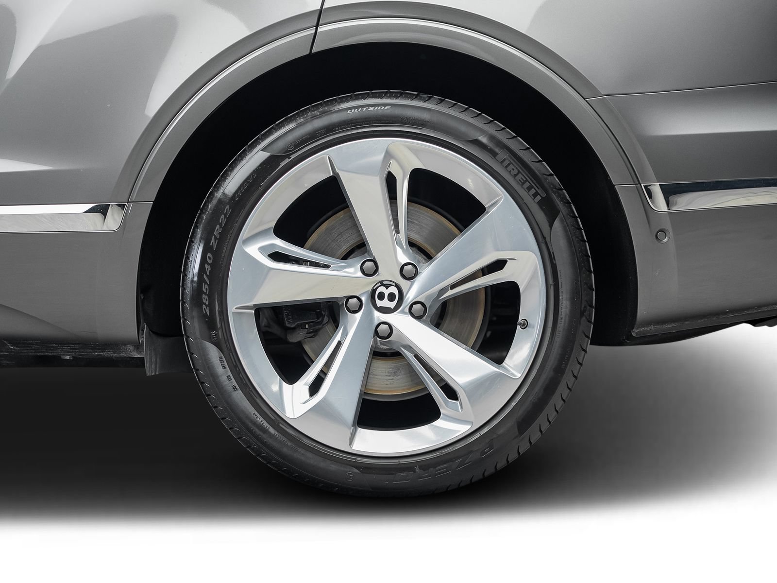 Used 2018 Bentley Bentayga AWD/4WD image 21