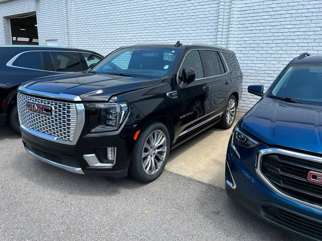 Used 2024 GMC Yukon Denali w/ Denali Reserve Package AWD/4WD image 5