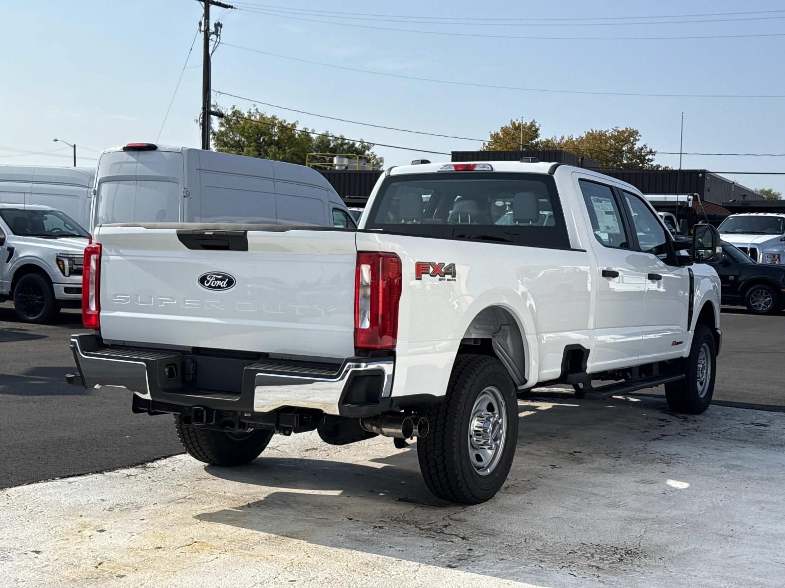 New 2027 Ford F350 XL w/ XL Driver Assist Package AWD/4WD image 3