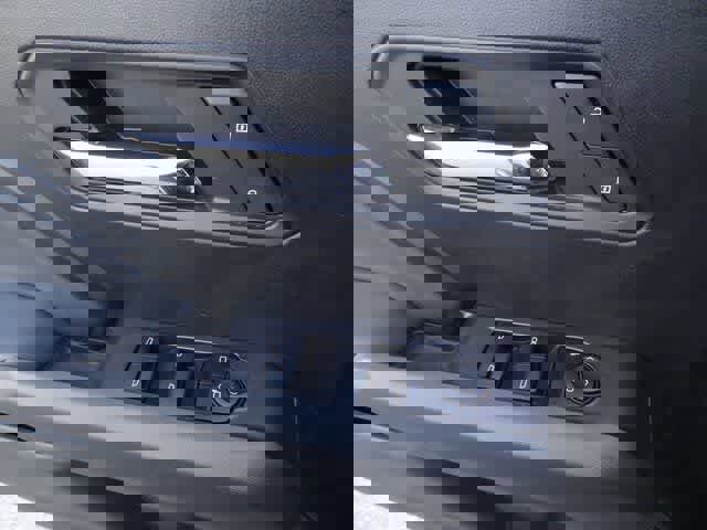 Used 2024 Chevrolet Colorado LT w/ LT Convenience Package image 14