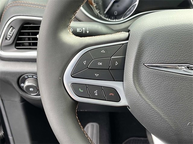 New 2026 Chrysler Pacifica Pinnacle image 25