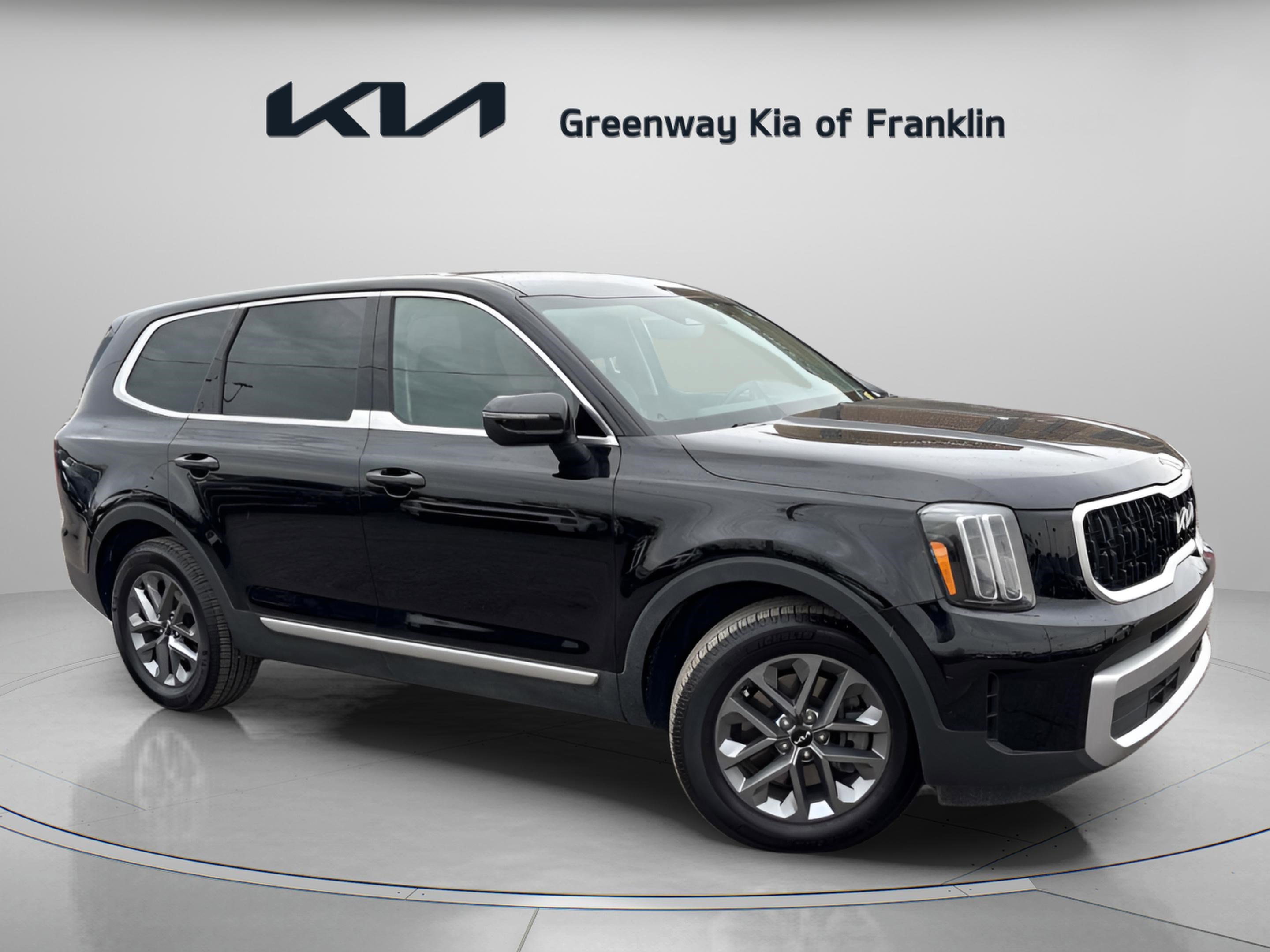 Used 2023 Kia Telluride LX