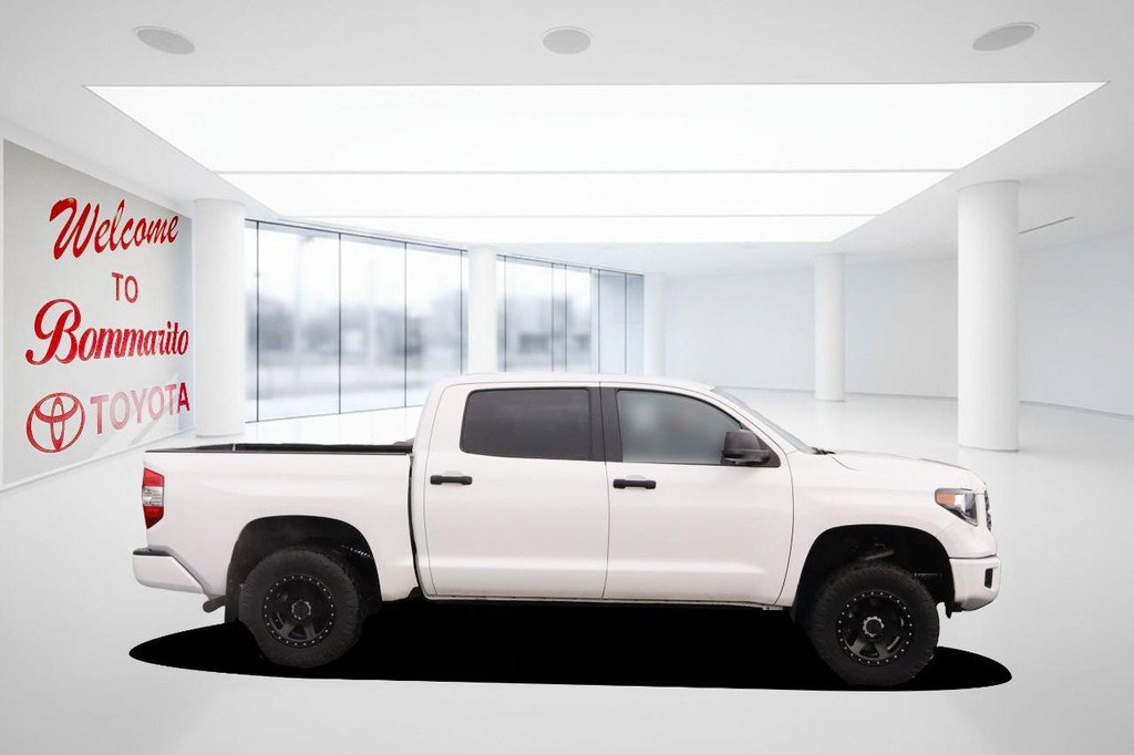 Used 2021 Toyota Tundra SR5 w/ SX Package image 5