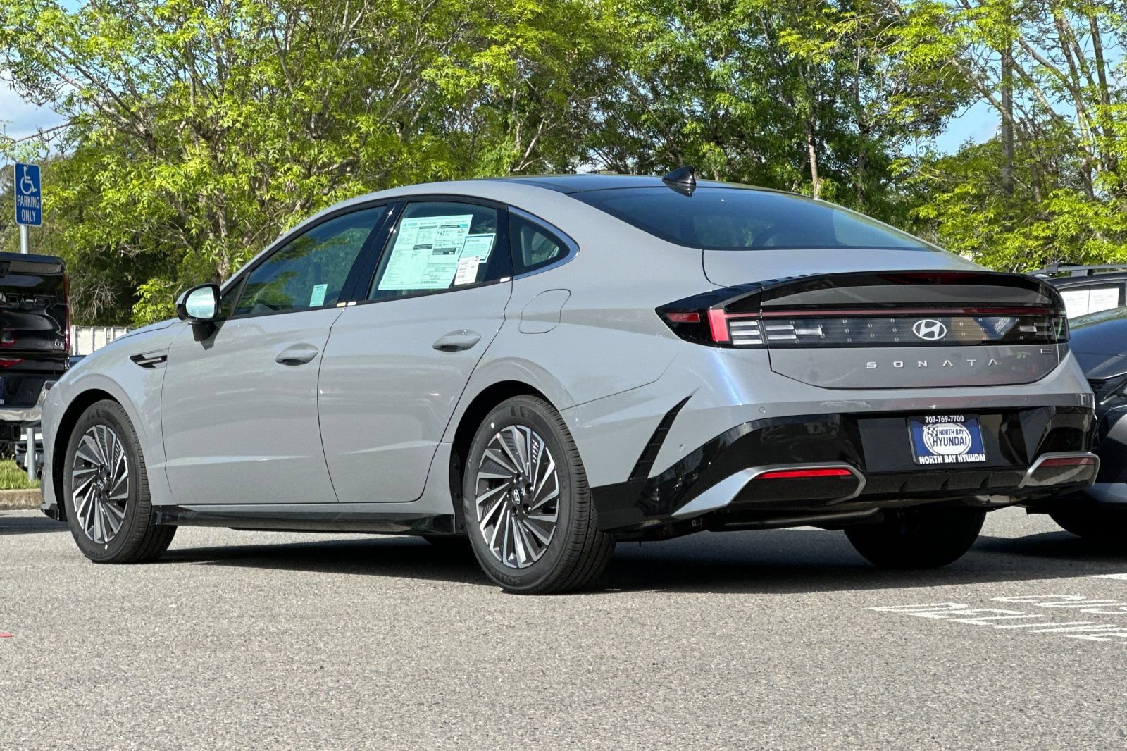 New 2026 Hyundai Sonata Limited FWD image 6