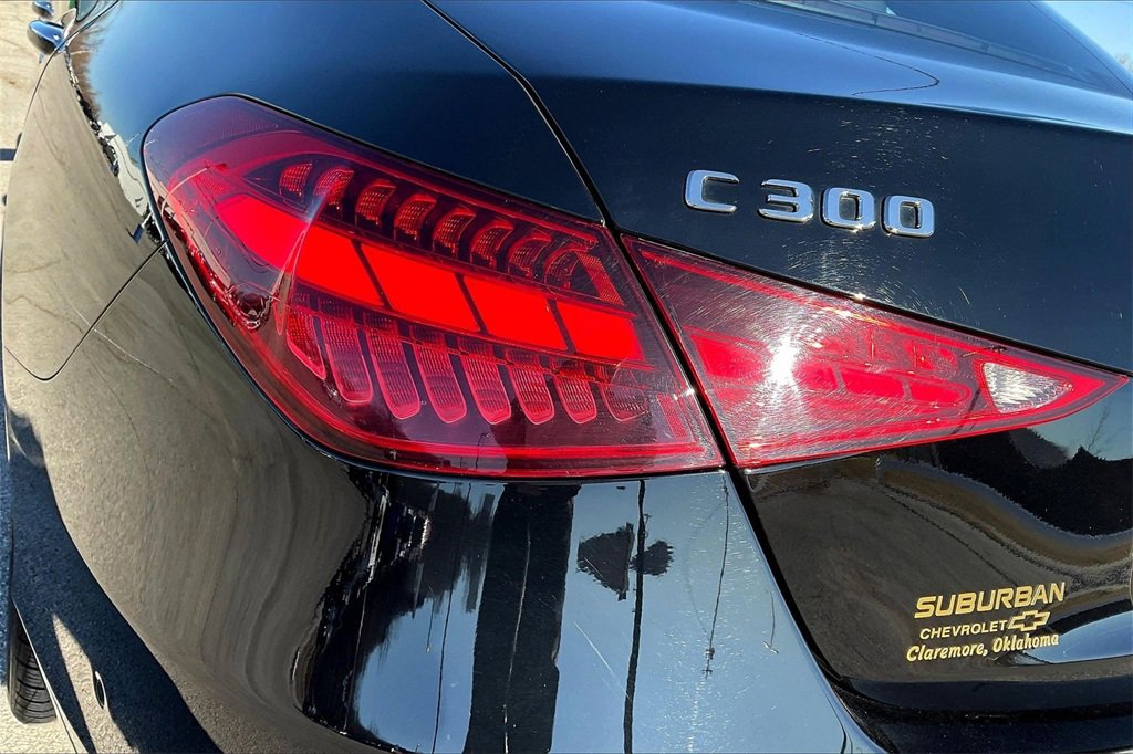 Used 2025 Mercedes-Benz C 300 4MATIC Sedan image 32
