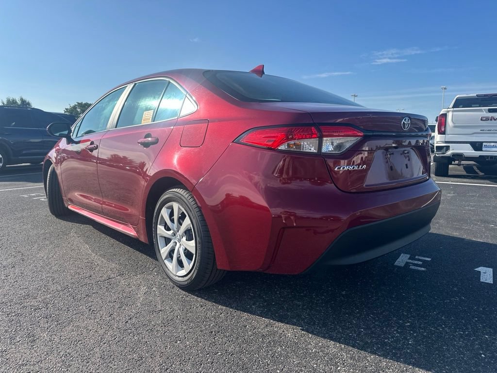 Used 2023 Toyota Corolla LE FWD image 7
