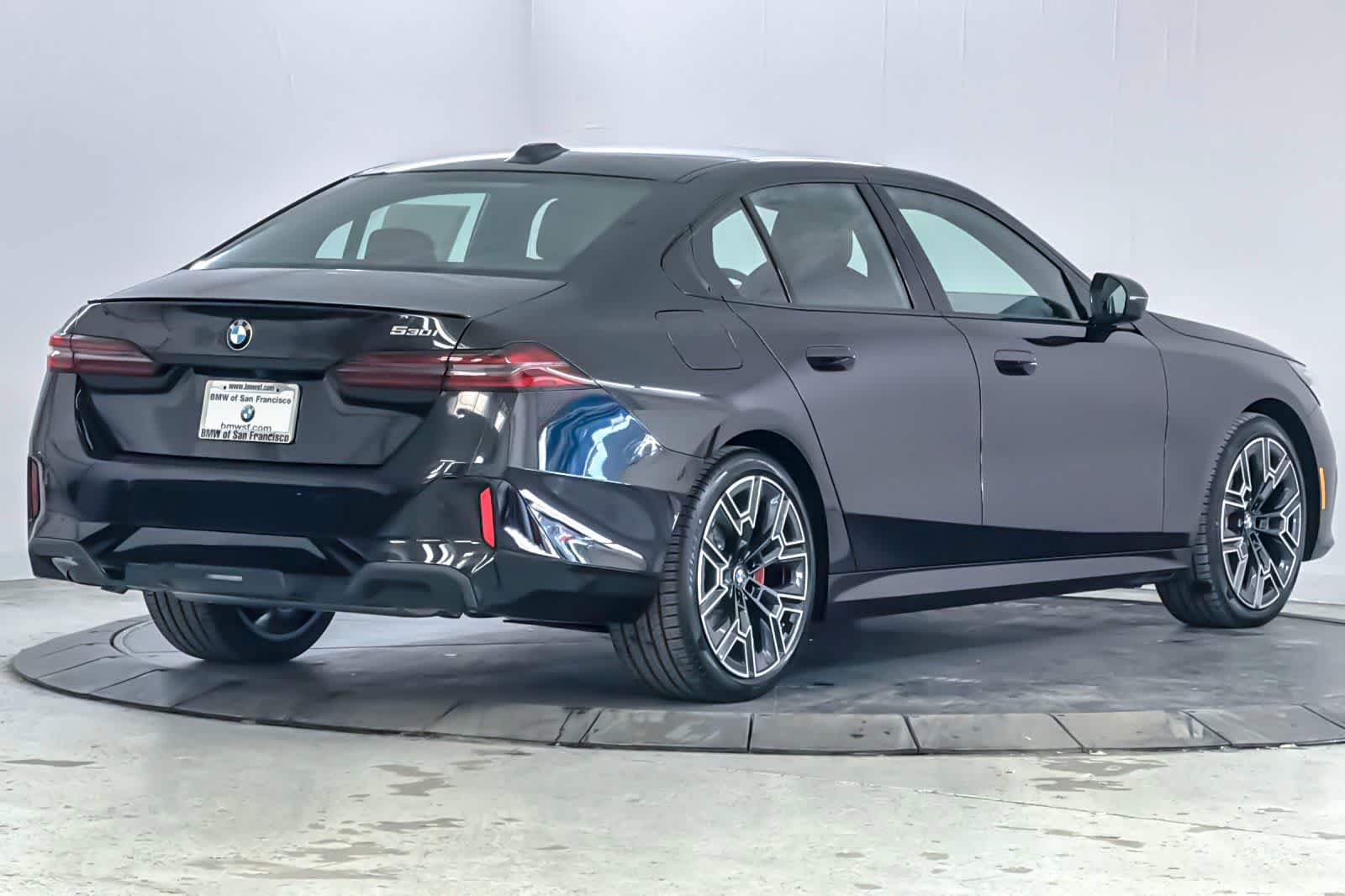 New 2026 BMW 530i w/ M Sport Package RWD image 2