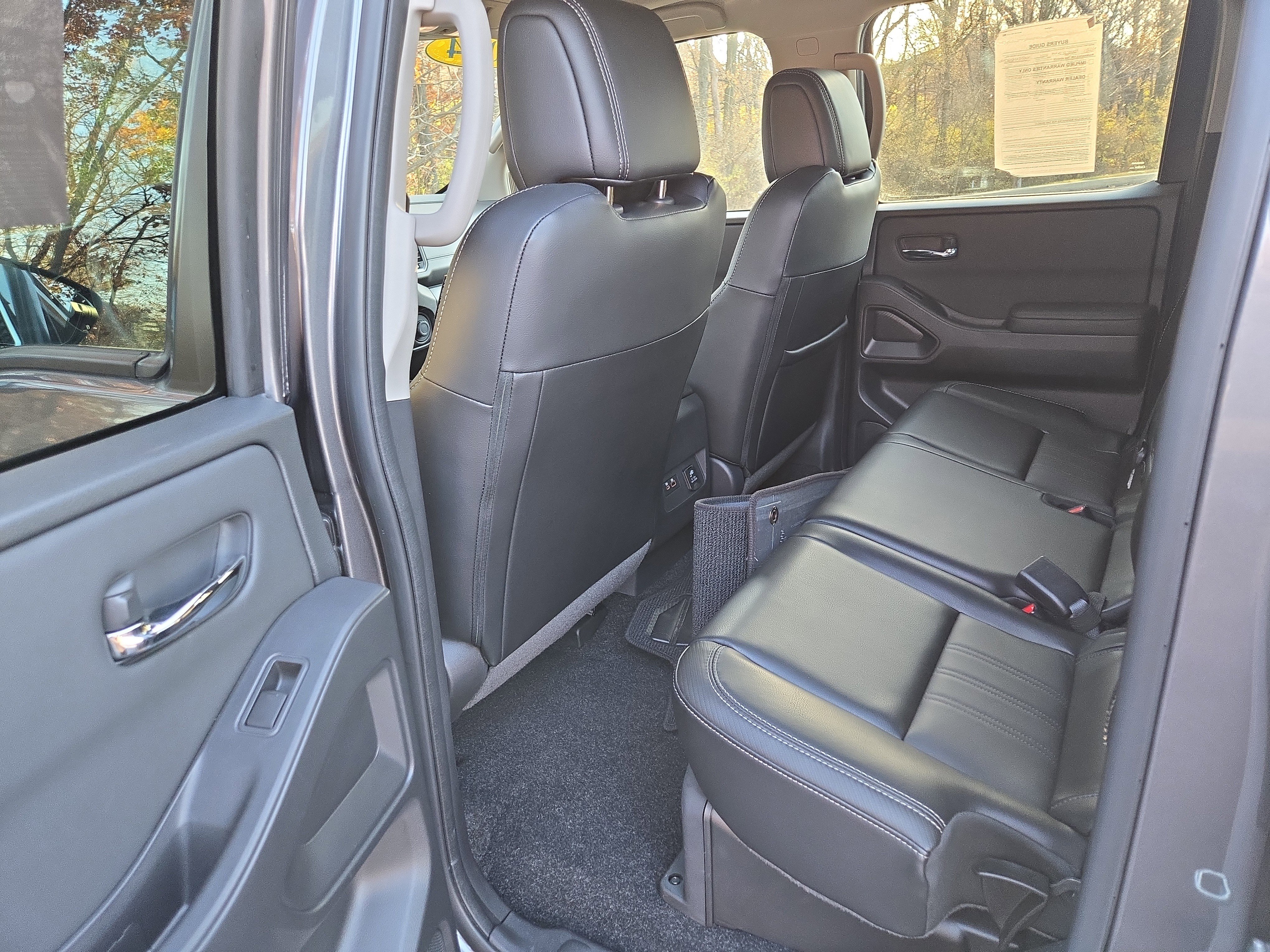 Certified 2024 Nissan Frontier SL w/ Technology Package image 26