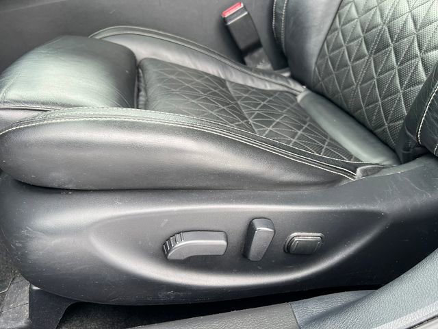 Used 2017 Nissan Maxima Platinum image 9