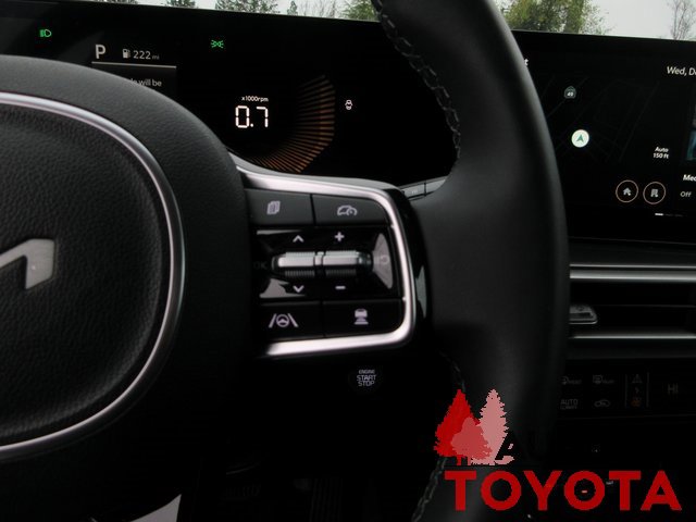 Used 2025 Kia Sorento S w/ Panoramic Sunroof Package image 17