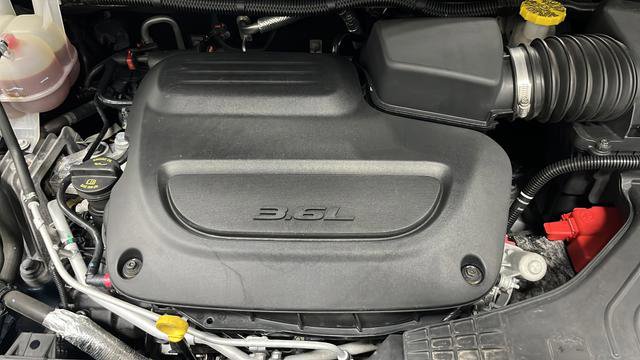Used 2021 Chrysler Pacifica Touring-L w/ Premium & Safety Sphere Group AWD/4WD image 29