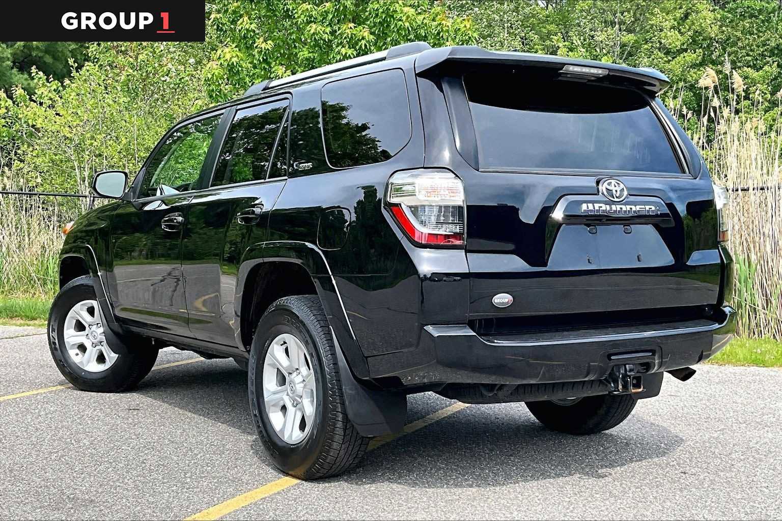 Used 2024 Toyota 4Runner SR5 AWD/4WD image 12