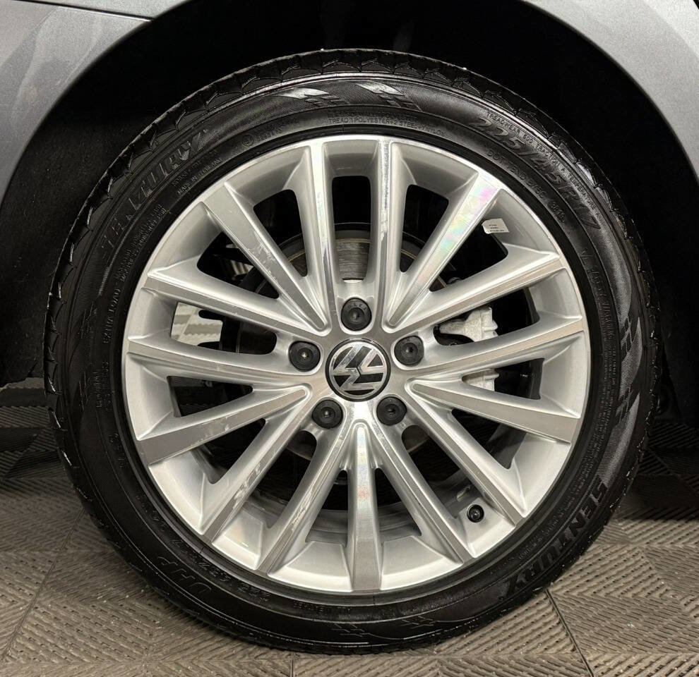 Used 2012 Volkswagen Jetta SEL image 22