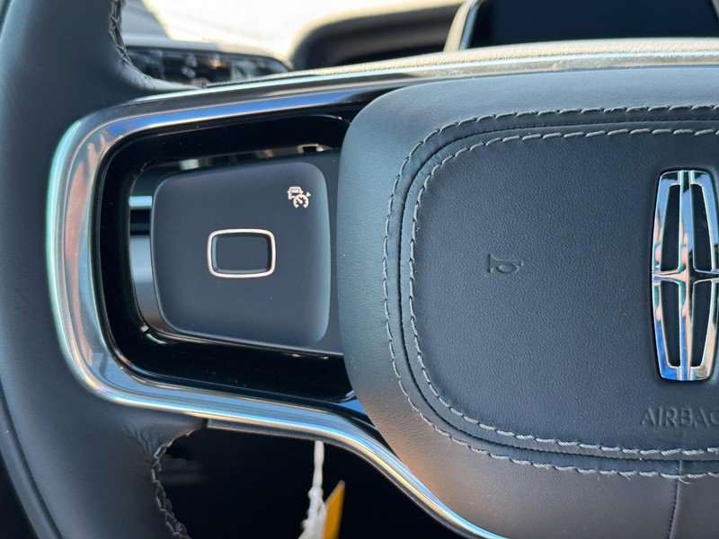 New 2025 Lincoln Navigator Reserve w/ Jet Appearance Package image 22