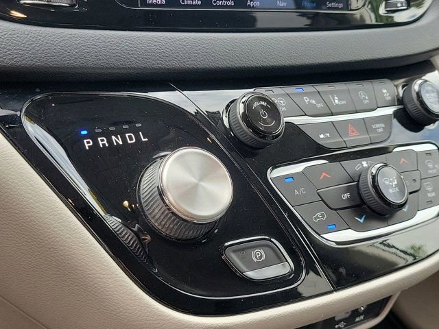 Used 2020 Chrysler Pacifica Touring-L Plus w/ Advanced Safetytec Group image 25