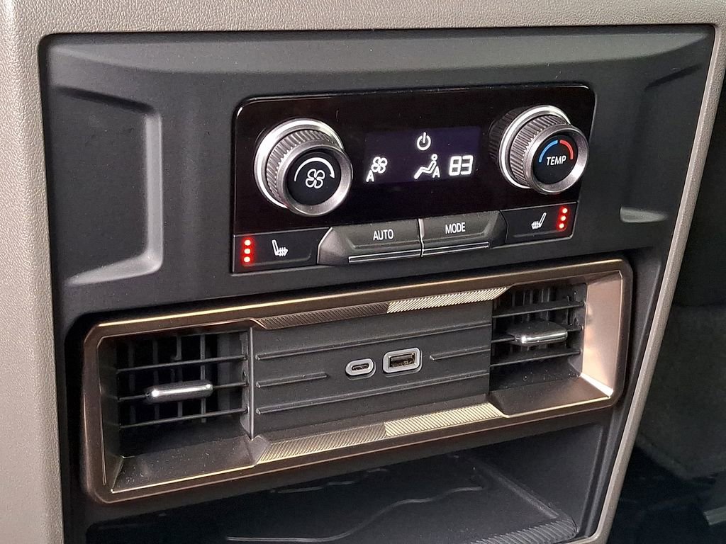 Used 2024 GMC Hummer EV 3X w/ LPO, Illumination Package image 11