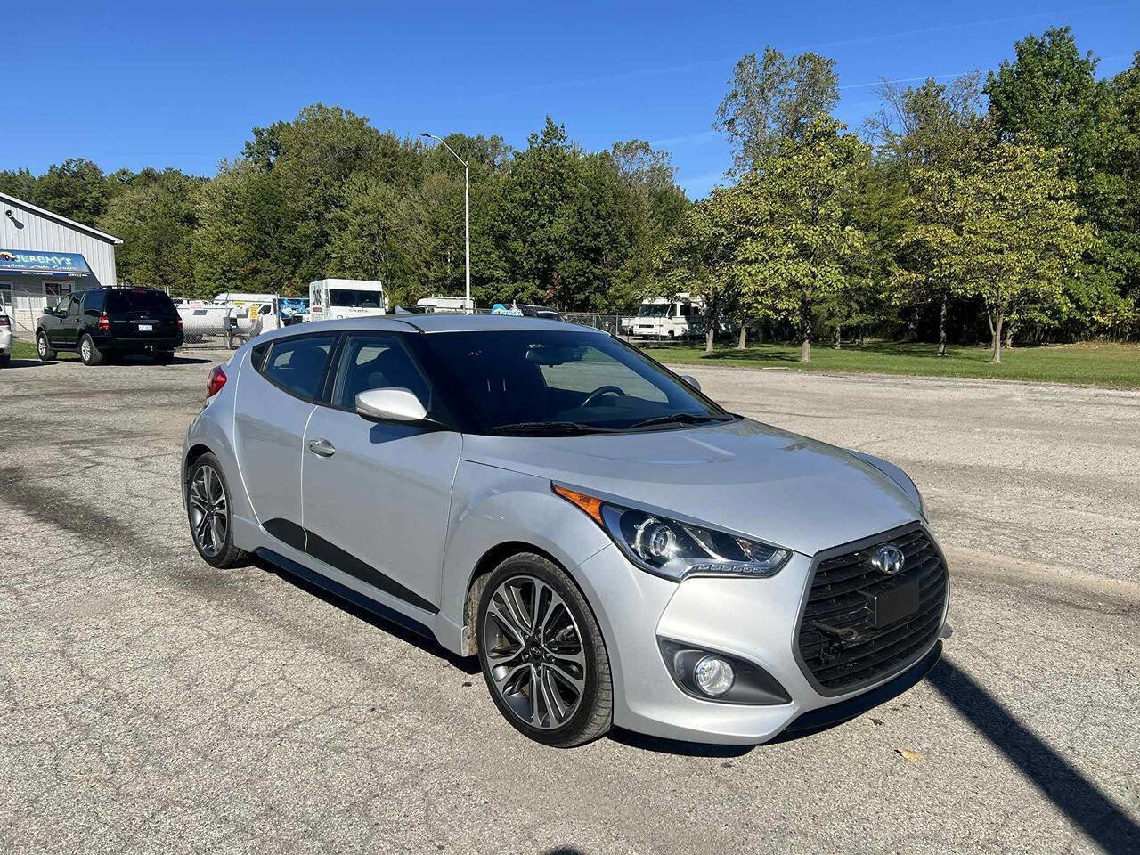 Used 2016 Hyundai Veloster Turbo image 2