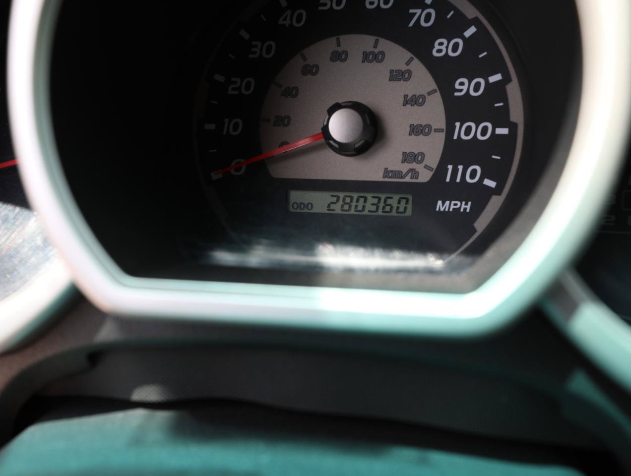 Used 2005 Toyota 4Runner SR5 AWD/4WD image 20