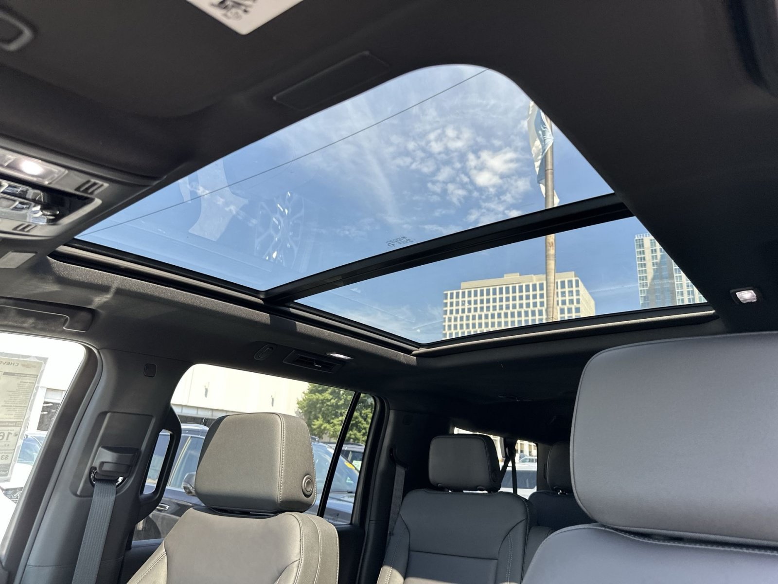 New 2026 Chevrolet Suburban LT w/ Advanced Technology Package AWD/4WD image 24
