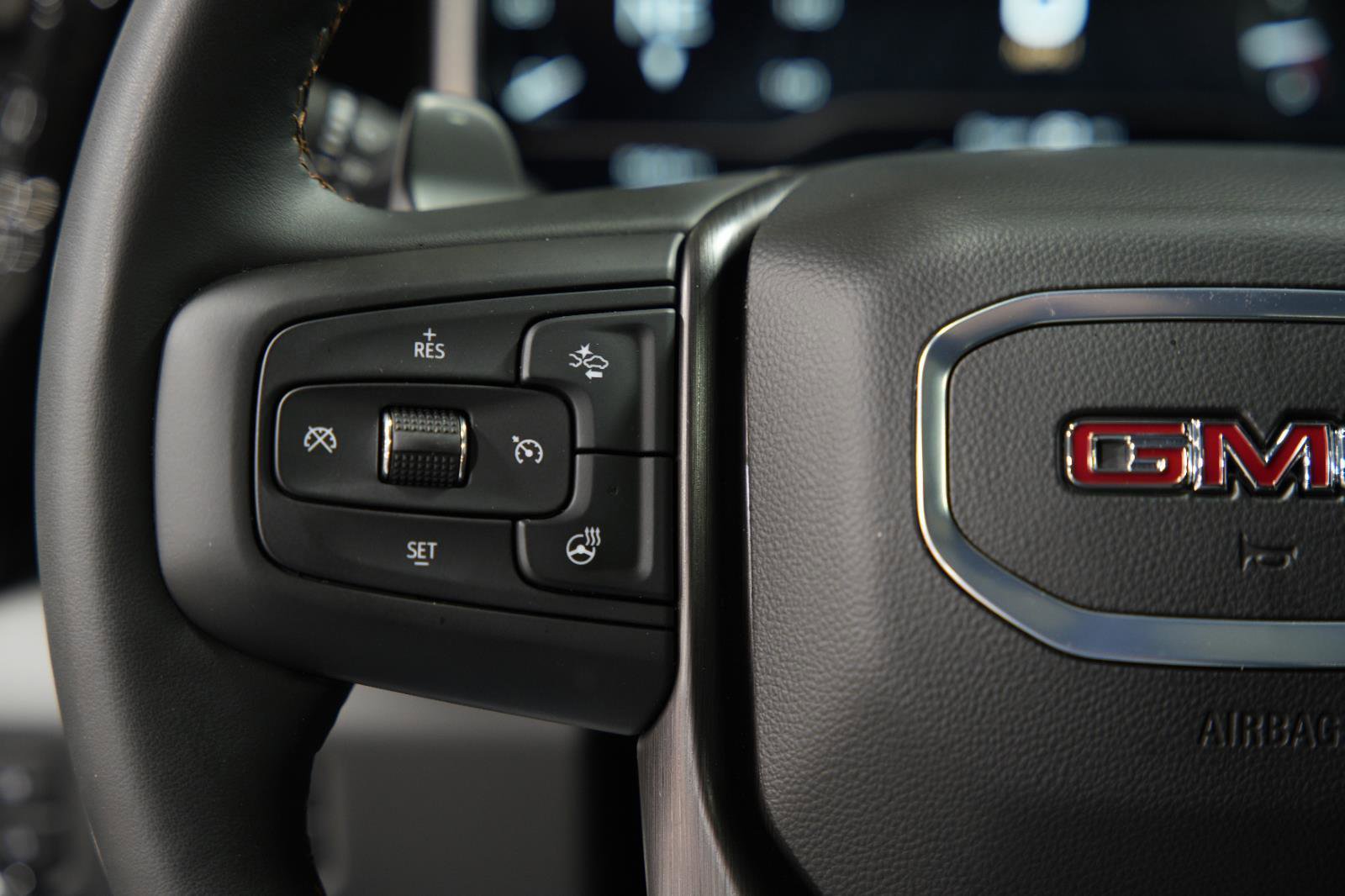 Used 2025 GMC Sierra 1500 AT4 w/ AT4 Premium Package image 40