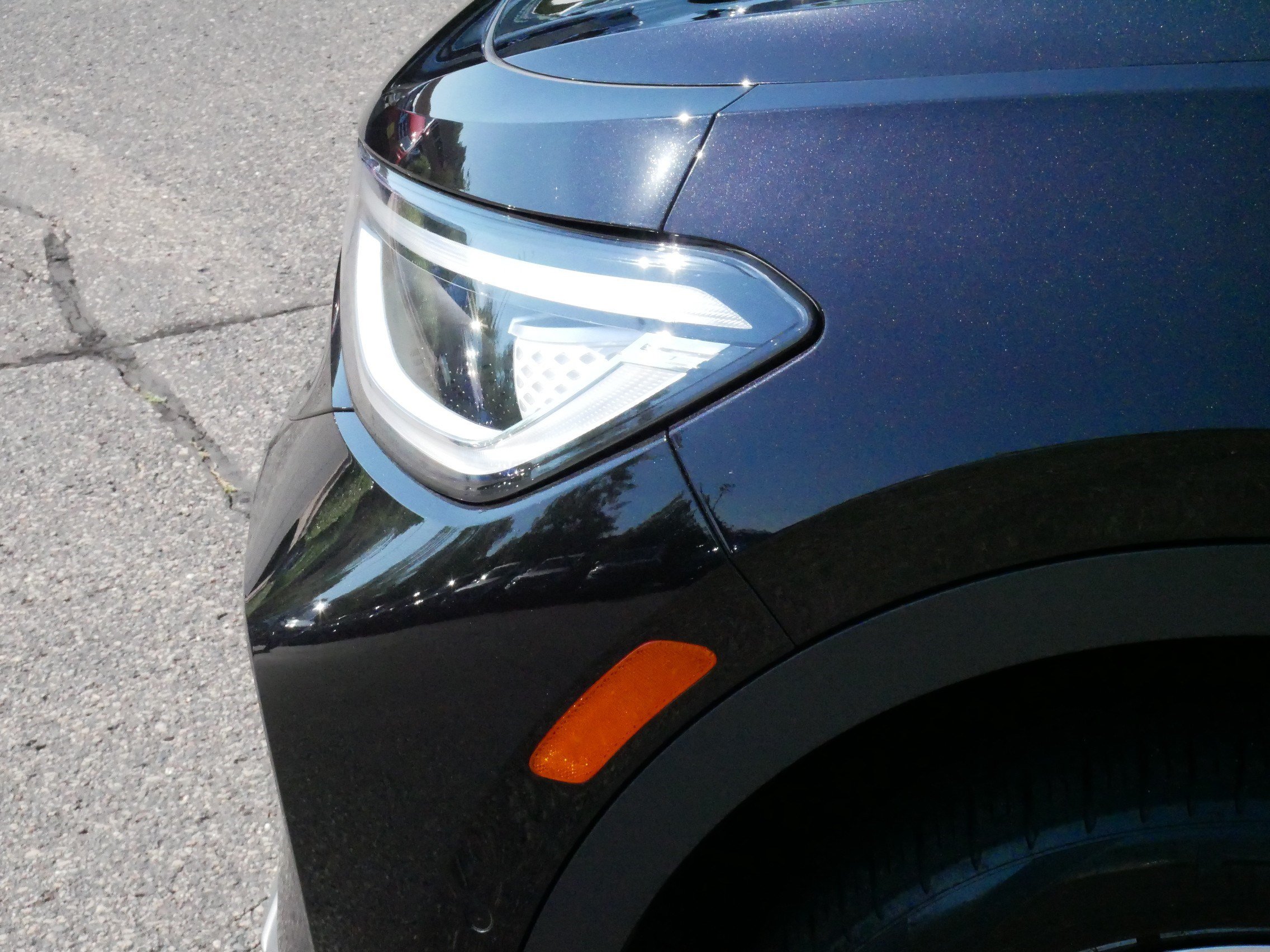 Used 2023 Volkswagen ID.4 Pro S AWD/4WD image 17