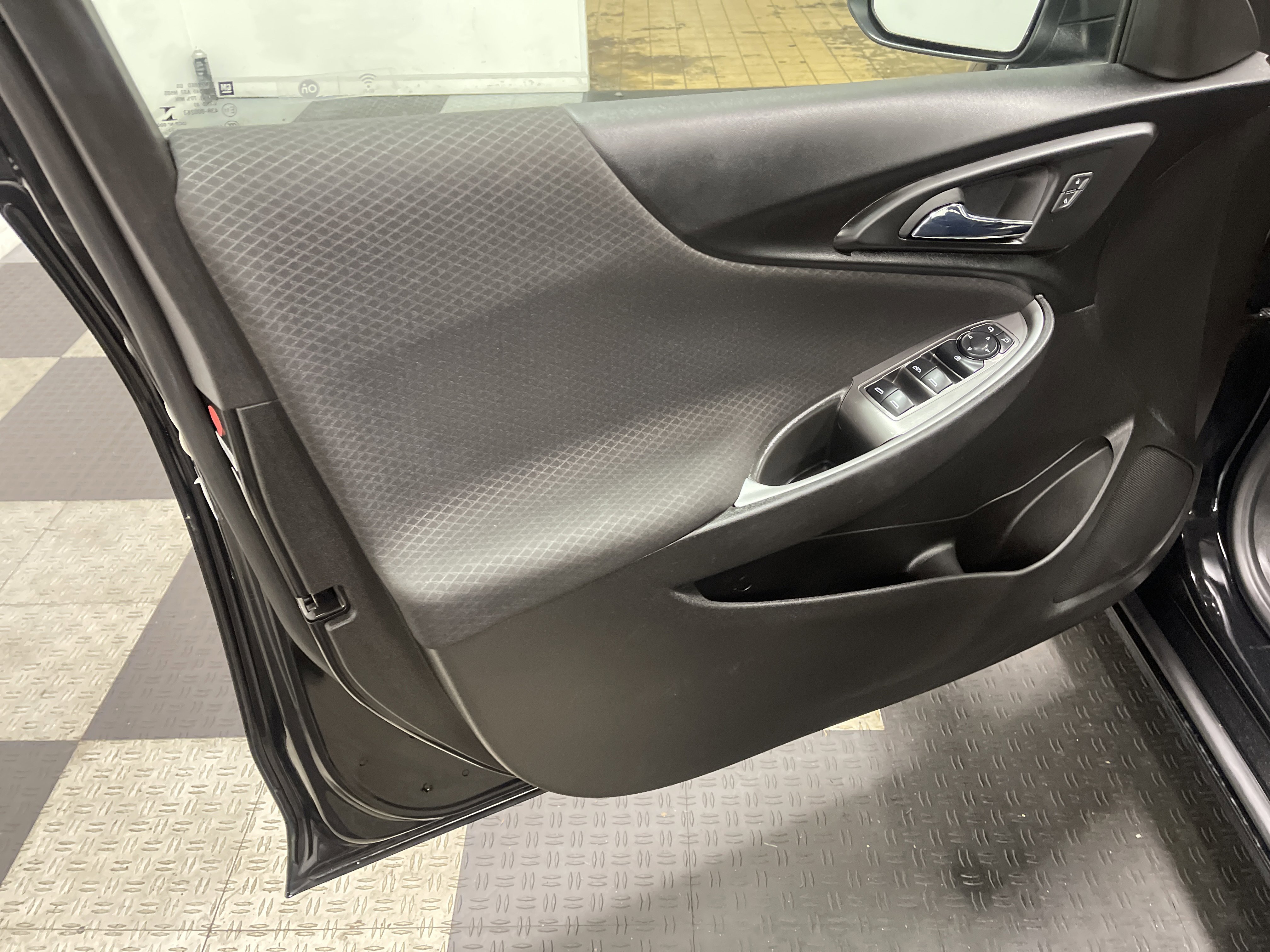 Used 2023 Chevrolet Malibu LT w/ Driver Confidence Package image 10