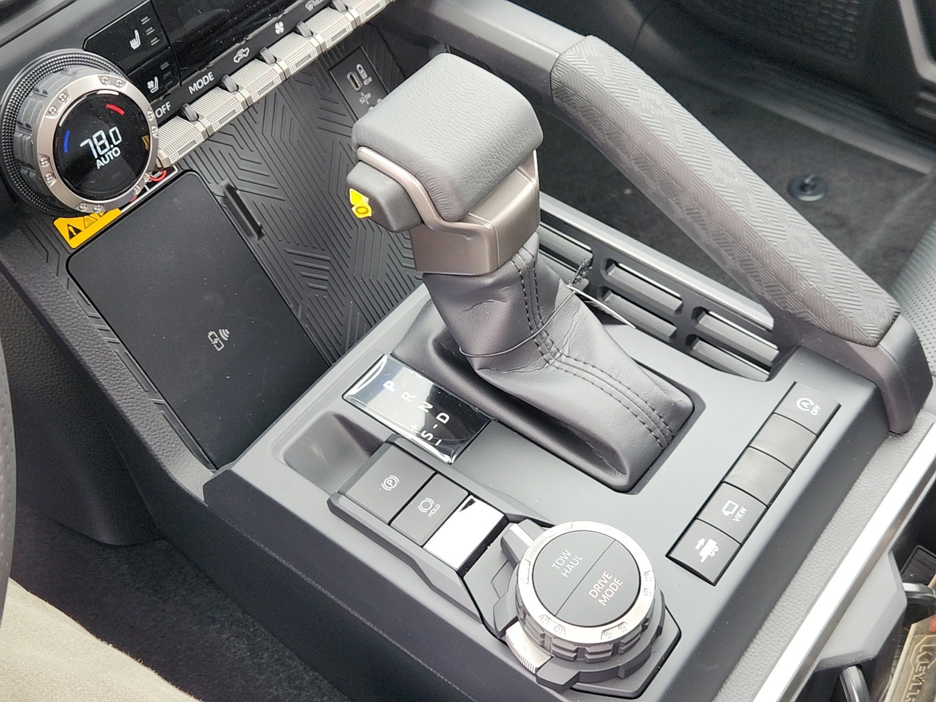 New 2025 Toyota Tacoma Limited image 18