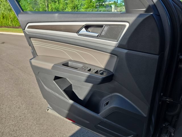 Used 2023 Volkswagen Atlas SE w/ Panoramic Sunroof Package FWD image 20