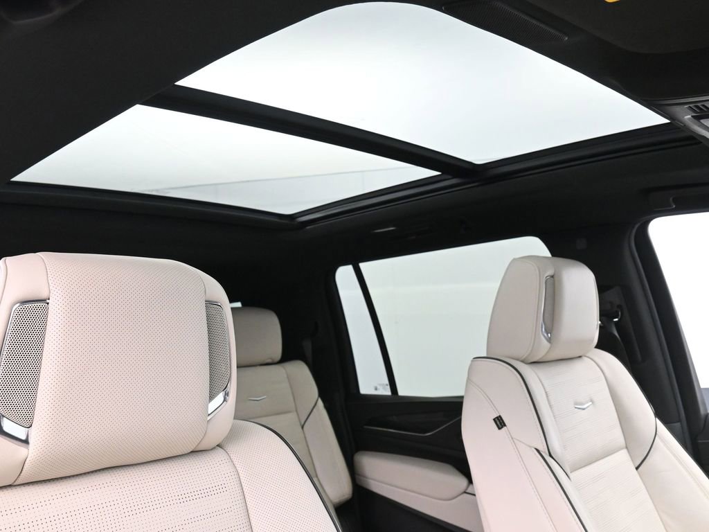 Certified 2024 Cadillac Escalade ESV Sport image 24